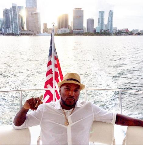 Noul val de artiști hip hop: Young Jeezy a venit cu elicopterul la club și a băut șampanie de 20.000 de dolari