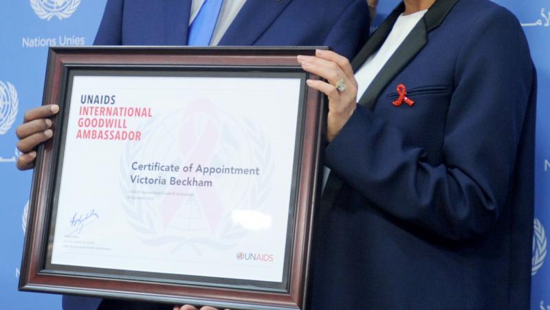 E o luptătoare! Victoria Beckham a devenit ambasadoarea programului ONU de luptă anti-SIDA