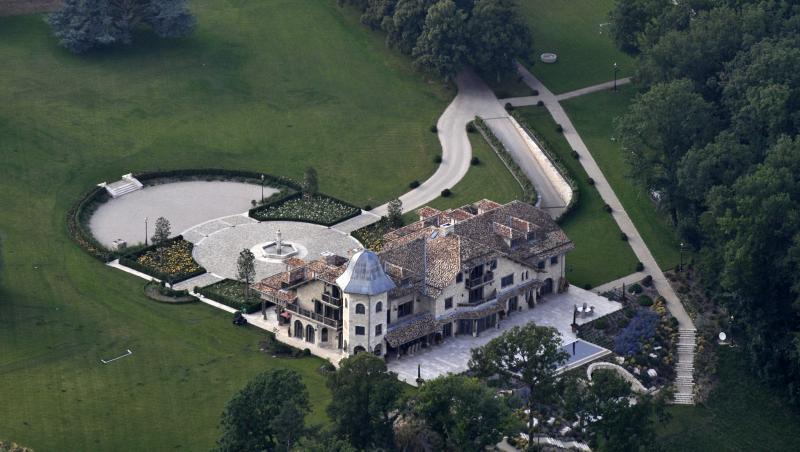 Galerie FOTO! Așa arată casa imensă a lui Michael Schumacher, în care are un spital în miniatură!