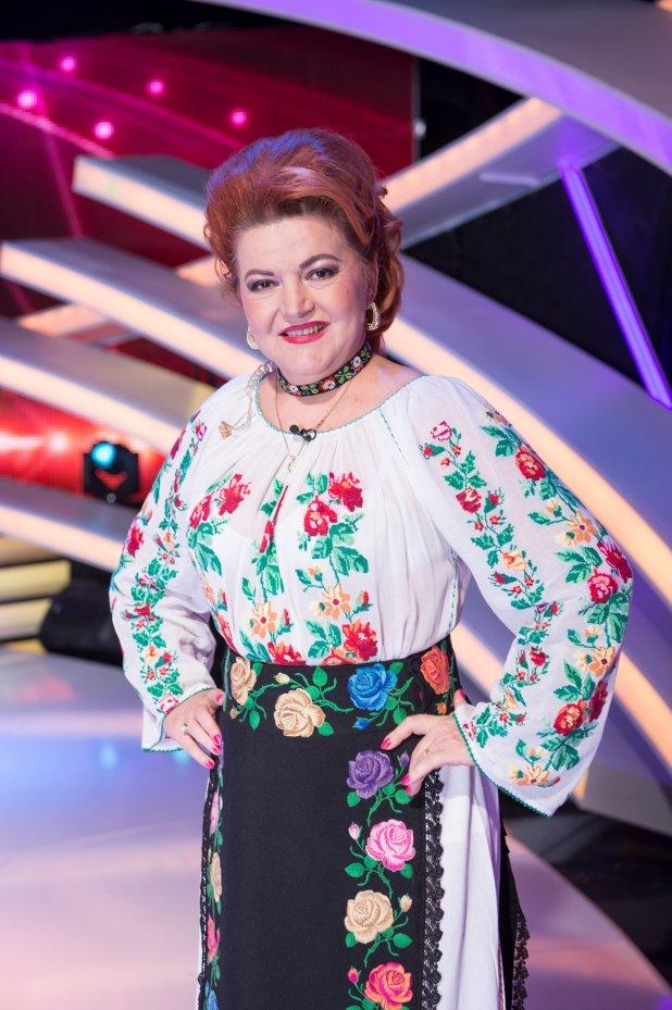 Dublă sărbătoare pentru jurata Next Star, Maria C&acirc;rneci: nunta fiului și botezul nepoatei!
