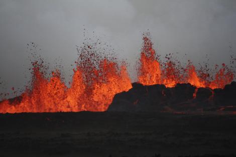 Natura se dezlănţuie! Stare de alertă în Islanda din cauza unui vulcan