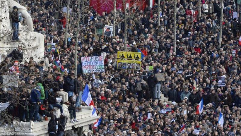 Imagini emoţionante cu marşul istoric! Parisul, capitala mondială a luptei împotriva terorismului