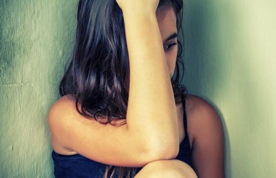 A vrut să iasă &icirc;n club să se distreze, &icirc;nsă n-a fost lăsată! Ce a urmat apoi, i-a &icirc;ngrozit pe părinți! Ce decizie a luat adolescenta de 13 ani