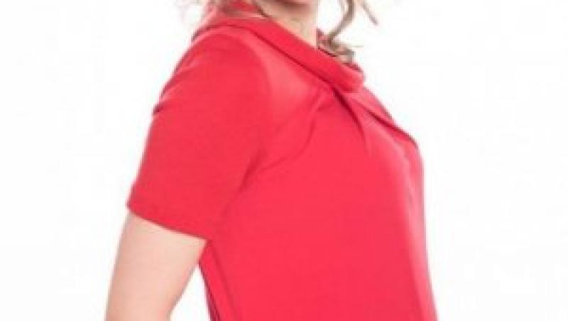 Sensibilă, curată, cu o voce minunată! Uite ce îi cântă Mirela Boureanu Vaida fetiței ei