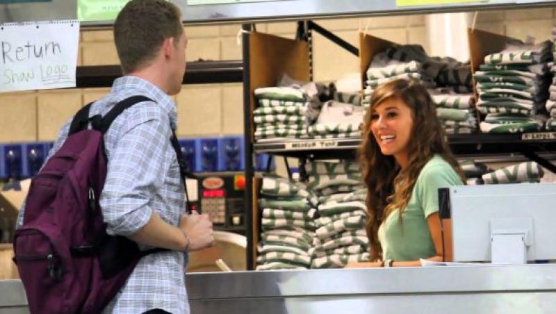 Rețeta ANULUI! E gata în mai puțin de 30 de secunde! Cum să cucerești două tipe pe minut! (VIDEO)