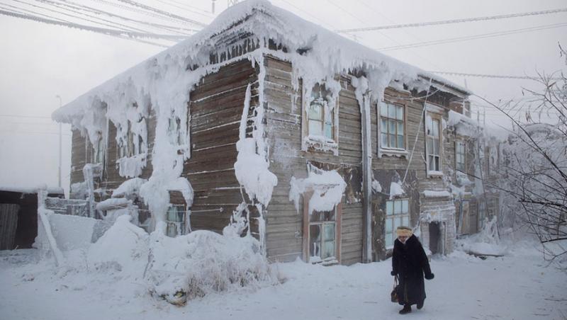 Galerie FOTO: Locul în care îţi îngheaţă sângele în vene! Aşa arată cel mai friguros sat din lume