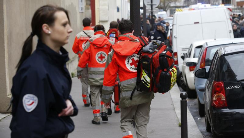 Bilanţ înfiorător: 12 persoane ucise în masacrul din Paris! François Hollande a decretat doliu naţional joi
