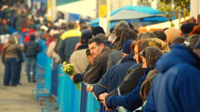 A &icirc;nceput cel mai mare pelerinaj ortodox din ţară. MII de CREDINCIOȘI sunt așteptați la IAȘI