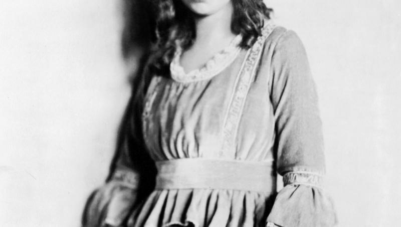 Lillian Gish, în tinereţe