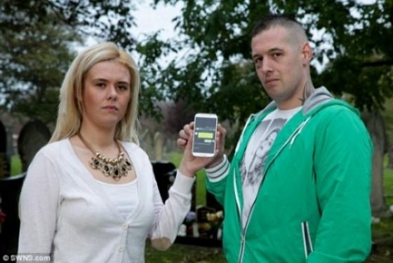 ŞOC ŞI GROAZĂ! Şi-a &icirc;ngropat bunica cu tot cu telefonul mobil. Ce SMS a primit nepoata după trei luni de la &icirc;nmorm&acirc;ntare