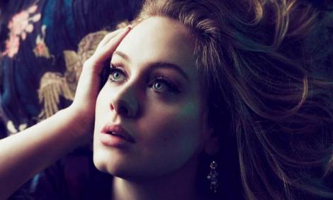 După trei ani de pauză, Adele revine cu o nouă piesă! "Hello" este prima melodie de pe albumul "25"!
