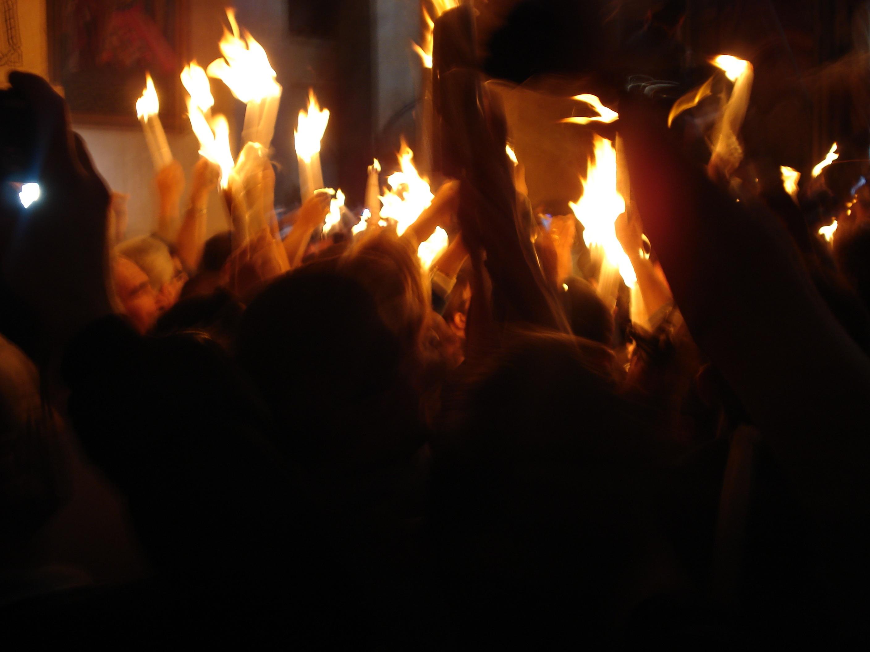 Specialiștii au ajuns la un acord: &bdquo;Lumina Sf&acirc;ntă este un miracol !&rdquo;