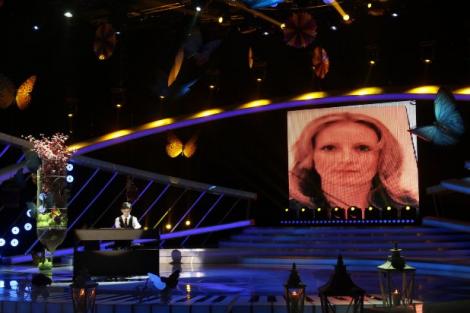 Fabiani, puștiul care a cântat la "Next Star" în memoria mamei sale, moartă într-un accident rutier, a câștigat "Oscarul" la un concurs de pian din Franța