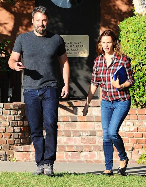 Veste bombă la Hollywood! Ben Affleck şi Jennifer Garner aşteaptă al patrulea copil, deşi sunt la un pas de divorţ
