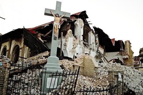 Nostradamus a prezis: „Un mare cutremur va avea loc în 2015”