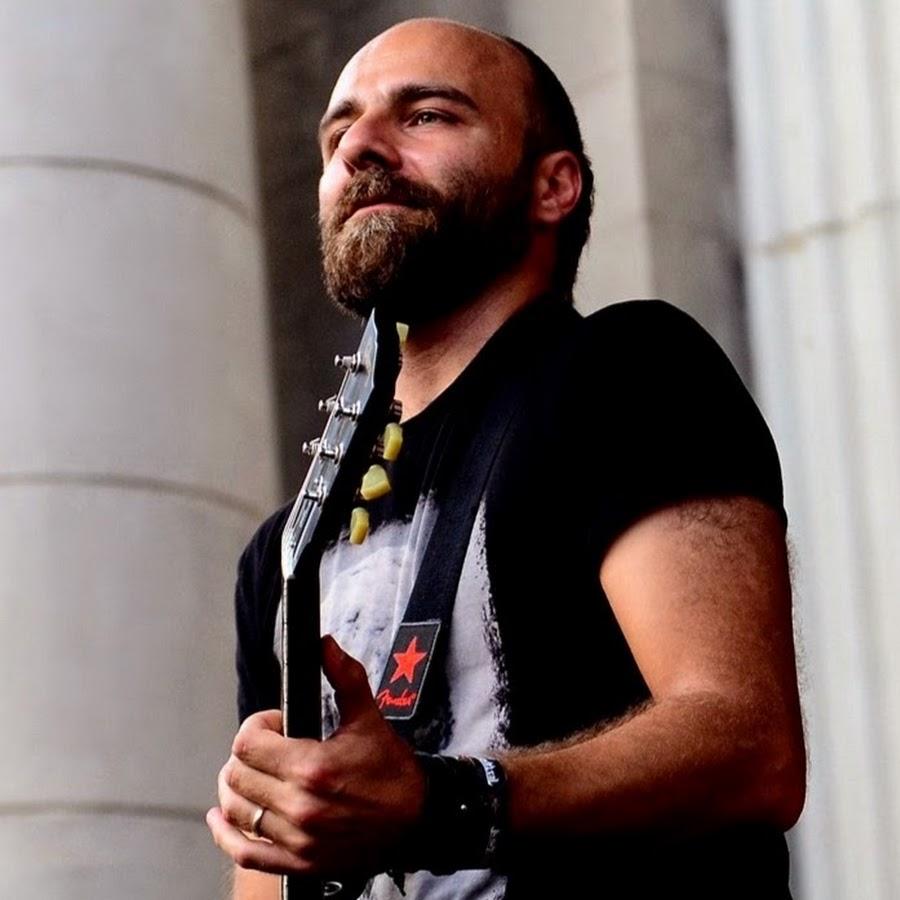 Vlad Ţelea, chitaristul trupei Goodbye to Gravity, a murit &icirc;n tragedia din Clubul Colectiv