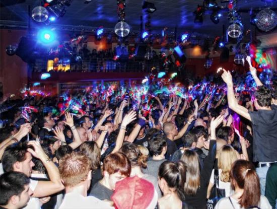 Tragedia din București. Fără baluri de liceu &icirc;n cluburile din Capitală!