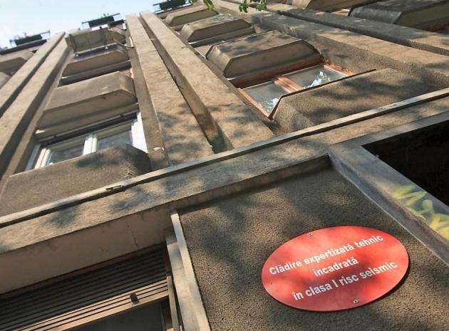 Localurile şi magazinele din centrul Capitalei, un PERICOL! Lista clădirilor care riscă &icirc;nchiderea