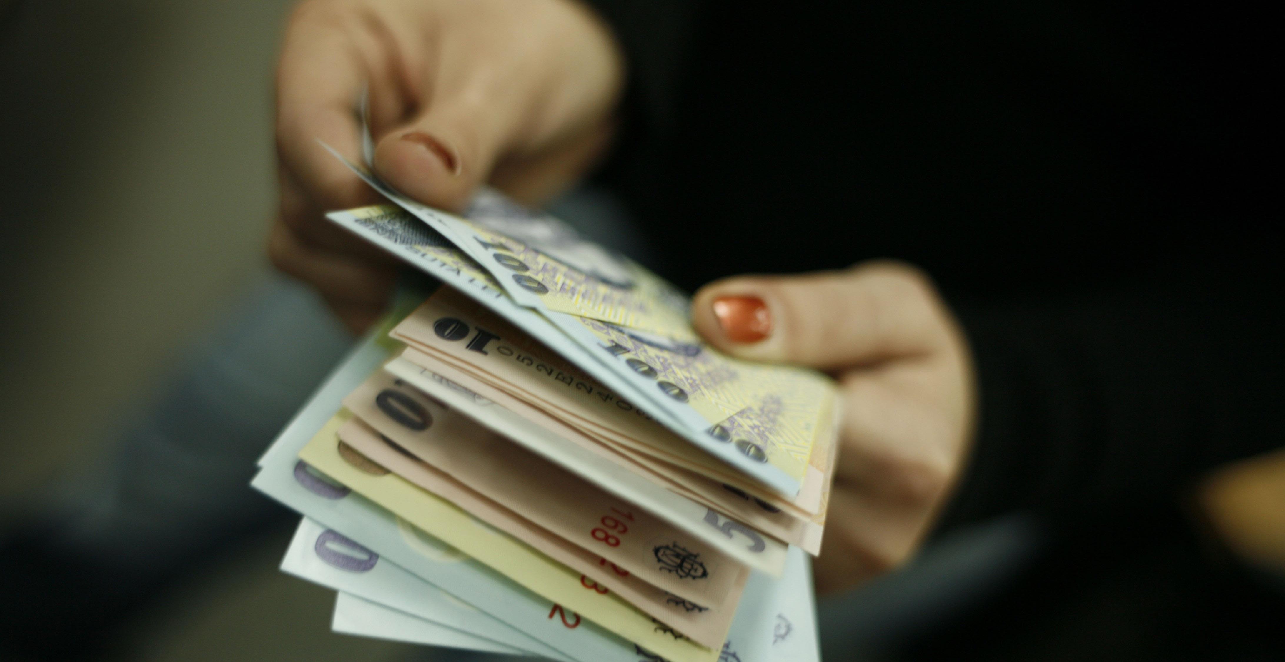 Veşti excelente pentru rom&acirc;ni! Salariile bugetarilor ar putea creşte de anul acesta