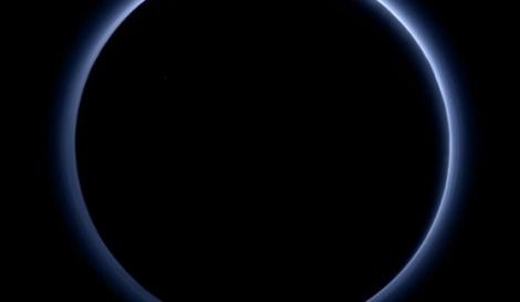 NASA a făcut anunțul: „Cer albastru și apă înghețată pe Pluto!”