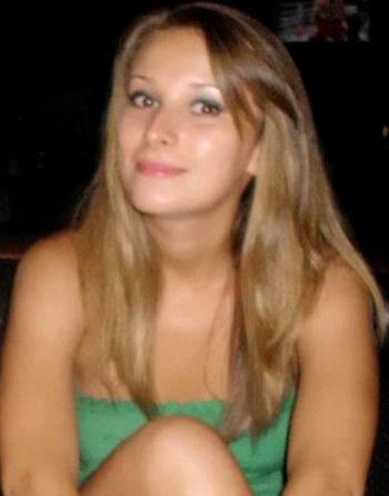 Sf&acirc;rșit tragic pentru Karina! A MURIT &icirc;n BAIA clubului, intoxicată cu fum