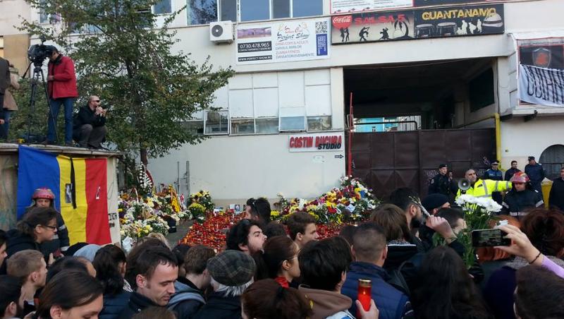 FOTO EXCLUSIV: AM FOST ACOLO! Marşul tăcerii, al durerii, al solidarităţii românilor. Marşul COLECTIV