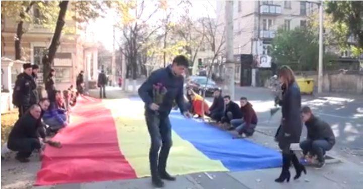 Rom&acirc;nii de peste Prut, solidari cu familiile &icirc;ndoliate!