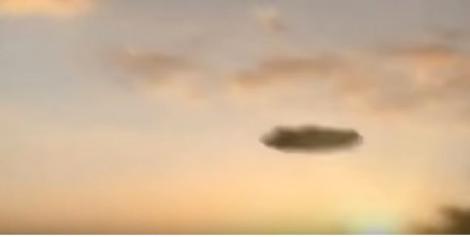 Video ULUITOR. Un OZN gigantic își face apariția pe cer!