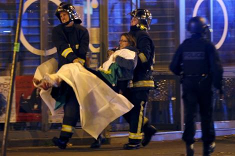 Surse din Poliția franceză: 100 de morți în clubul parisian Bataclan! Bilanțul total al victimelor a ajuns la 140!