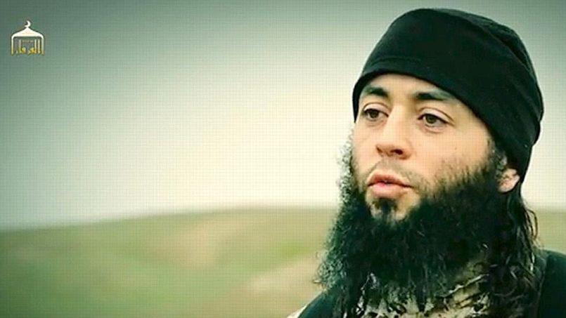 Un islamist francez este reprezentantul reţelei Stat Islamic care a revendicat atentatele de la Paris