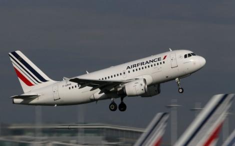 Două zboruri Air France spre Paris au fost redirecționate după o alertă cu bombă