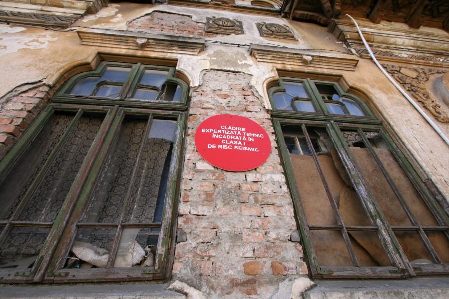 Adevărul despre clădirile periculoase din Bucureşti! Capitala cu cea mai mare expunere seismică din Europa