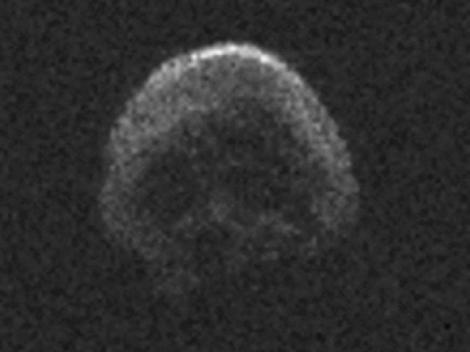Imaginile APOCALIPSEI. Un obiect în formă de cap de mort a trecut foarte aproape de Pământ