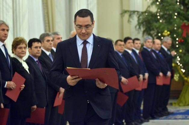 Cine &icirc;l poate &icirc;nlocui pe Ponta după ce şi-a dat demisia?!