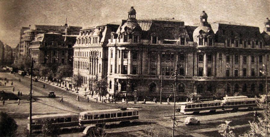 INTERVIU c-un BALCON. Cel de la UNIVERSITATE. &bdquo;Ce ai văzut, tu, nemuritorule, &icirc;n ultimii 150 de ani?&rdquo;