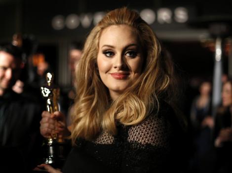 FOTO! Una dintre cele mai faimoase cântărețe din lume, așa cum n-am mai văzut-o până acum! Cum arată Adele fără machiaj