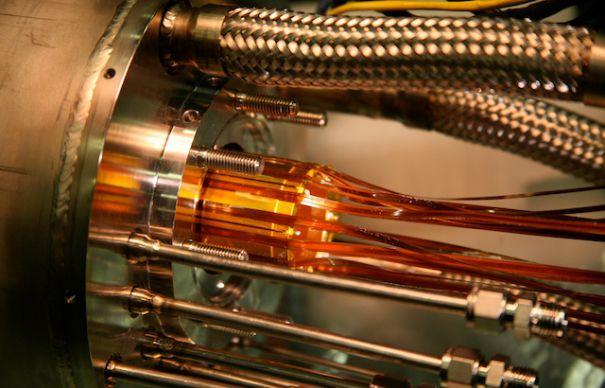 DESCOPERIRE ISTORICĂ: Particulele de antimaterie, ţinute &icirc;mpreună de forţe extrem de puternice