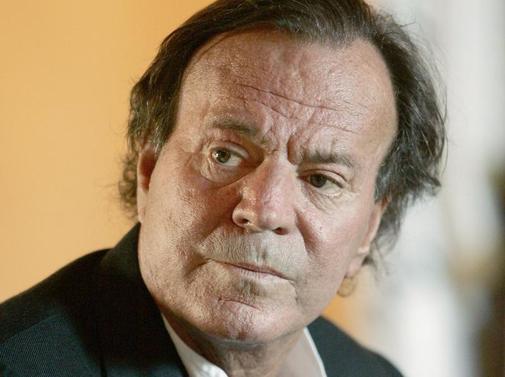 Julio Iglesias, alături de victimele din Colectiv! Mesajul emoţionant transmis de acesta &icirc;n urmă cu puţin timp