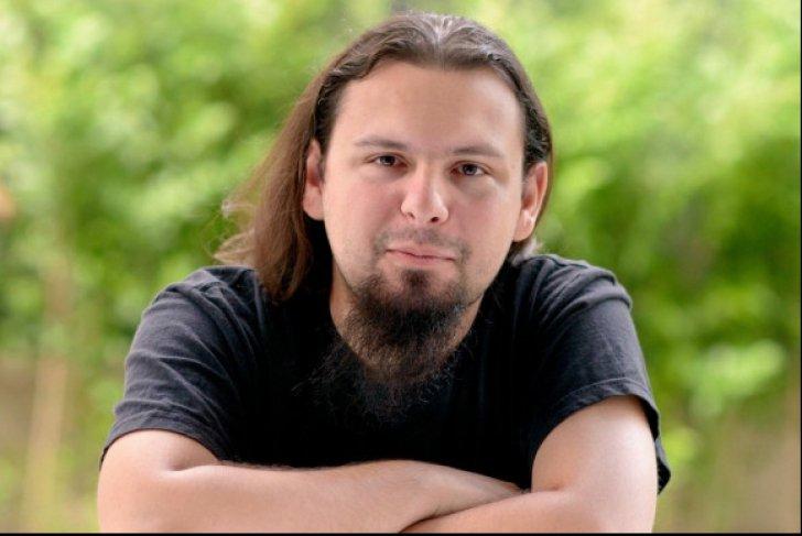 Cine este t&acirc;nărul care a pierdut lupta, după tragicul incendiu de la Colectiv! Bilanțul a ajuns la 47 de decese!