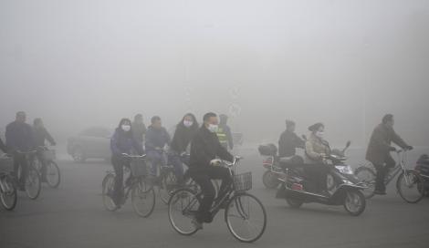 Beijing a ridicat codul roșu de alertă pentru smog după două zile