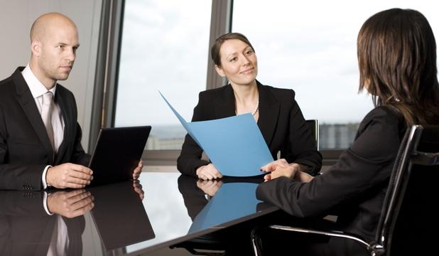 Dovedit! Ce culori trebuie să porți la interviul de angajare pentru a obține jobul