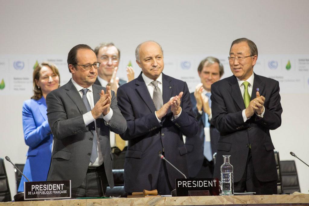 Moment istoric la Paris, la Conferinţa ONU pe tema modificărilor climatice: 195 de ţări au semnat un acord prin care luptă &icirc;mpotriva &icirc;ncălzirii globale