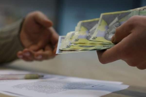 Rom&acirc;nii care muncesc &icirc;n străinătate vor plăti taxe și &icirc;n Rom&acirc;nia!