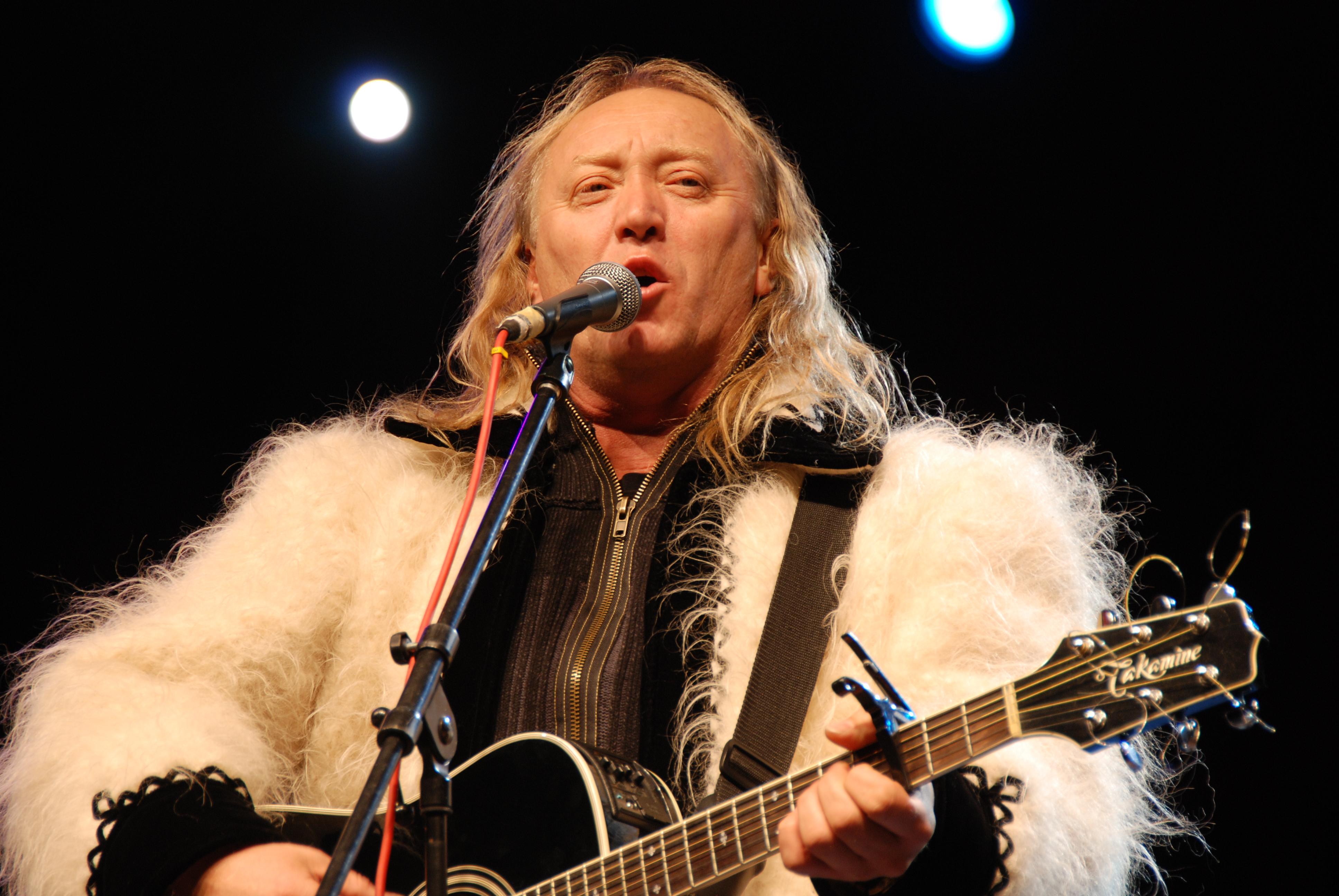 Ștefan Hrușcă a anunțat că va susține și al doilea concert de Crăciun!