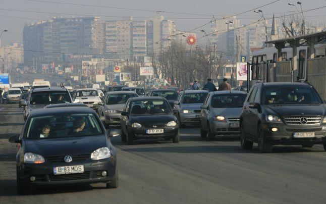 Conducătorii auto din Rom&acirc;nia vor plăti mai mult pentru timbrul de mediu