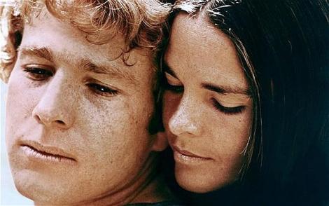 Două iubiri i-au murit în brațe, dar... Dragostea înseamnă să nu spui niciodată ''Îmi pare rău''! 45 de ani de la premiera "Love Story"