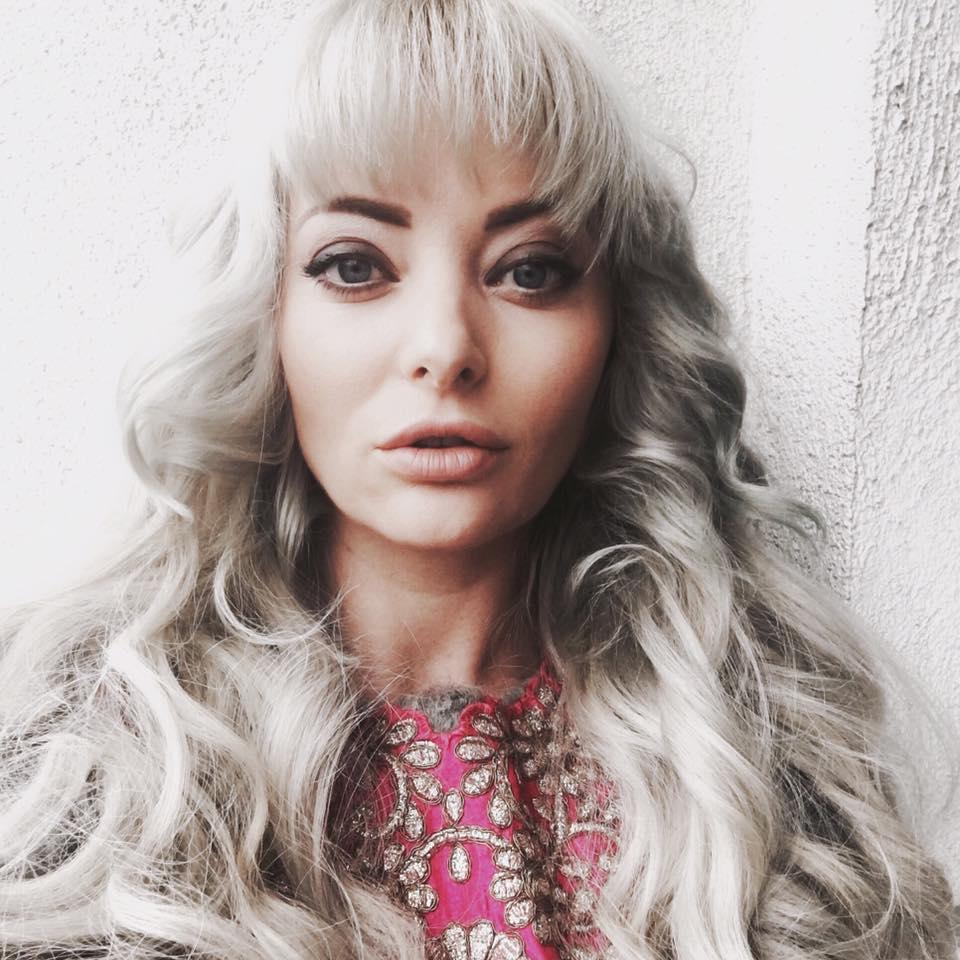 Tatăl Deliei s-a &icirc;ntors acasă, după doi ani petrecuți pe muntele Athos