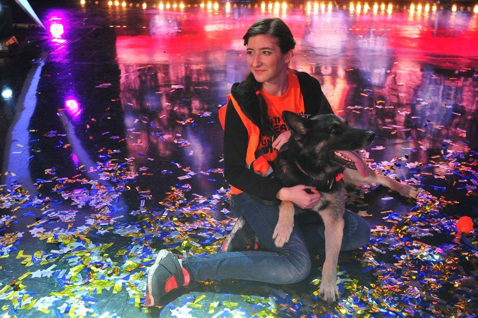 Show-ul Ham Talent a fost c&acirc;știgat de Teodora Dinulescu și Lord, un ciobănesc german!