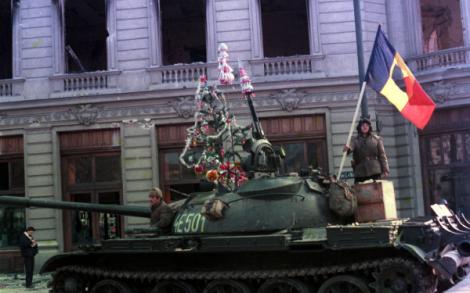 25 decembrie 1989: Judecata și execuția soților Ceaușescu. Primul Crăciun liber