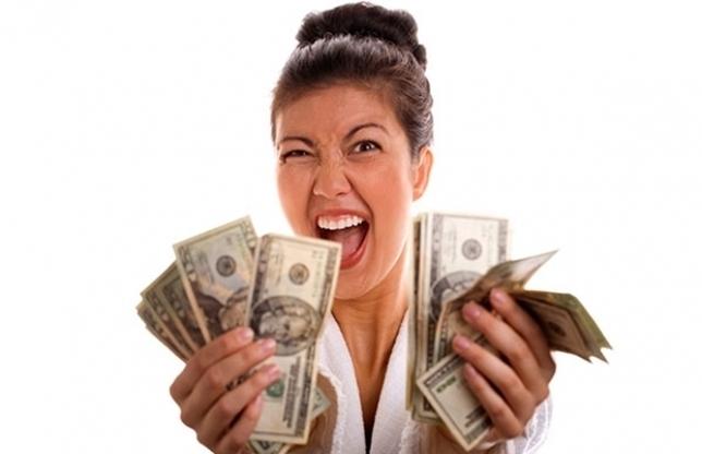 Baftă uriașă pentru ele! Cinci zodii care au noroc la bani iarna aceasta